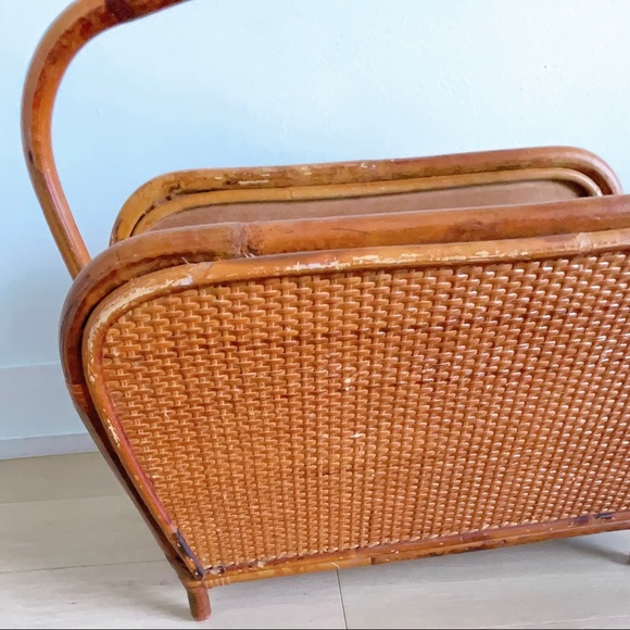 Vintage Rattan & Wicker Magazine Holder Rack 1970s - Picture 8 of 11